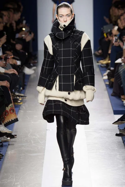 Look 22